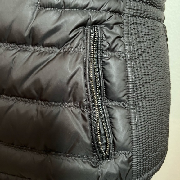 Burberry Black Puffer Vest - Picture 7 of 12